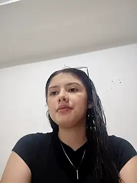 Snapshot of Daniand chatting on May 2026 10:18:02 PM Daniand online show from May 2026 10:18:02 PM