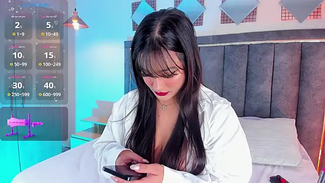 Snapshot of Isa_foxxx26 chatting on May 2026 02:47:01 PM Isa foxxx26 online show from May 2026 02:47:01 PM