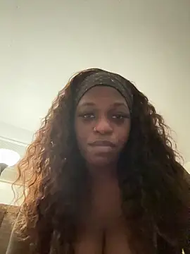 Snapshot of BlaqueBarbee chatting on May 2026 02:20:02 AM BlaqueBarbee online show from May 2026 02:20:02 AM