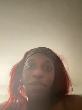 Snapshot of BlaqueBarbee chatting on May 2026 02:07:02 AM BlaqueBarbee online show from May 2026 02:07:02 AM
