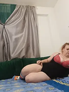 Snapshot of JuliaBestX chatting on June 2026 10:47:02 PM JuliaBestX online show from June 2026 10:47:02 PM