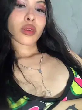 Nayla 19 online show from May 2026 12:41:02 AM