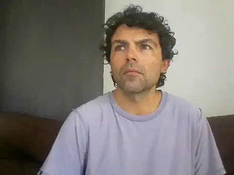 Snapshot of perrolobo78 chatting on May 2026 01:51:01 PM perrolobo78 online show from May 2026 01:51:01 PM