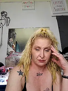 Snapshot of NutNmyGUTdaddy chatting on June 2026 09:48:02 AM NutNmyGUTdaddy online show from June 2026 09:48:02 AM