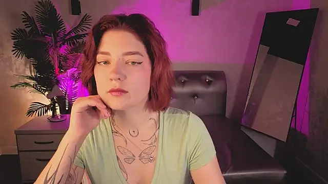 Nikki Gringer online show from June 2026 01:01:02 AM