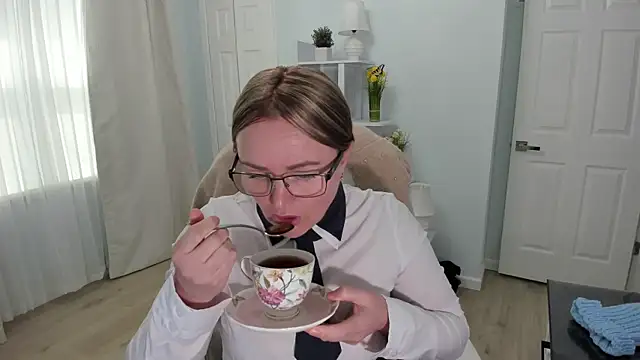 Vika73 online show from March 2025 04:23:01 PM