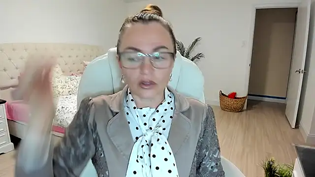 Vika73 online show from September 2025 11:25:01 AM