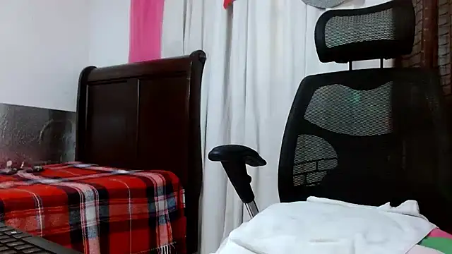 Snapshot of jenny_milf69 chatting on November 2025 02:07:01 PM jenny milf69 online show from November 2025 02:07:01 PM