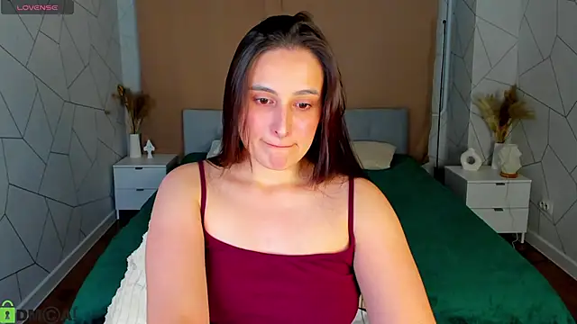 Elizabet Colllins online show from June 2026 04:31:02 PM