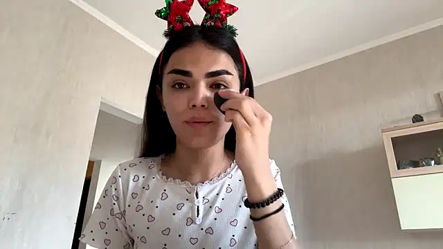 MarlyJess online show from June 2026 03:48:01 PM