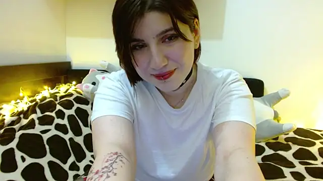 Snapshot of Oriana_secret chatting on May 2026 08:11:01 AM Oriana secret online show from May 2026 08:11:01 AM