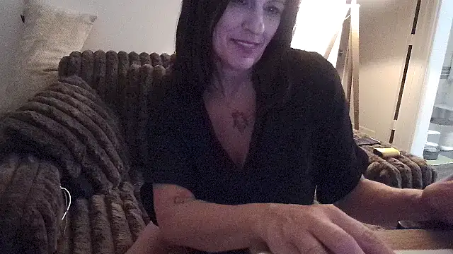 Snapshot of desperatelyseeking chatting on June 2026 02:57:02 AM desperatelyseeking online show from June 2026 02:57:02 AM