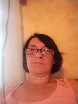 Snapshot of MarieSinsss chatting on June 2026 04:24:02 PM MarieSinsss online show from June 2026 04:24:02 PM