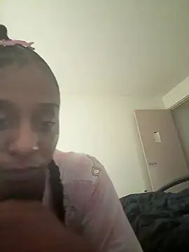 Snapshot of MELIA_XXL chatting on May 2026 04:37:02 PM MELIA XXL online show from May 2026 04:37:02 PM