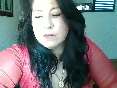 CurvyFireLatina online show from May 2026 01:52:01 PM