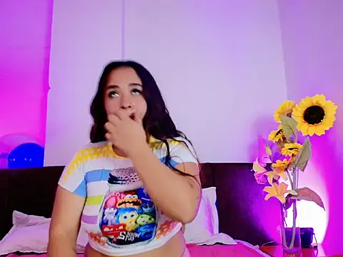 Emiily Grantt online show from May 2026 03:48:02 AM