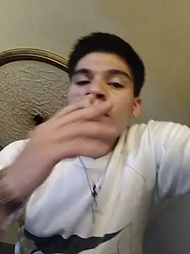 Snapshot of Oliver_LA chatting on August 2026 10:54:01 AM Oliver LA online show from August 2026 10:54:01 AM