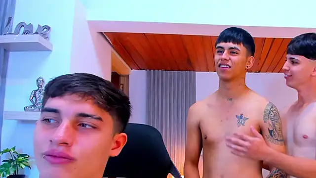 crazy boysW online show from June 2026 02:08:01 PM