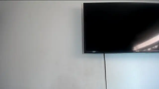 Snapshot of Fox_Loves chatting on May 2026 12:46:02 PM Fox Loves online show from May 2026 12:46:02 PM