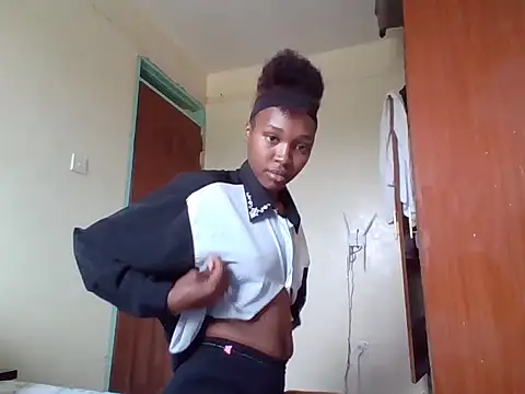 ebonysylvia online show from May 2026 07:38:01 AM
