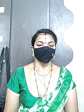 Snapshot of Leela_555 chatting on May 2026 02:19:02 AM Leela 555 online show from May 2026 02:19:02 AM
