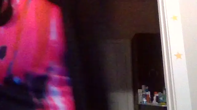 Snapshot of MsDeeLive chatting on June 2026 05:06:01 AM MsDeeLive online show from June 2026 05:06:01 AM