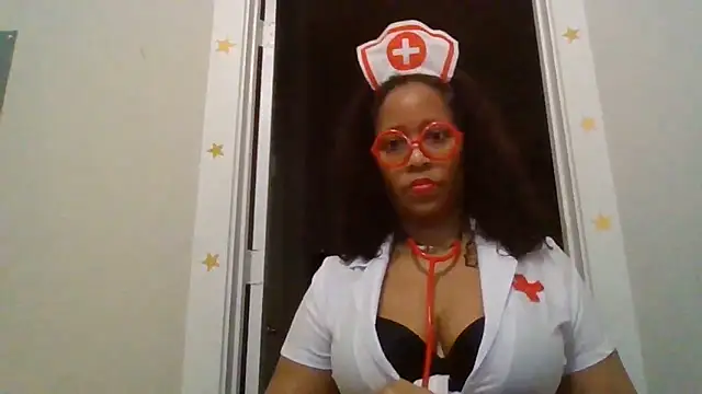 Snapshot of MsDeeLive chatting on July 2026 02:24:01 AM MsDeeLive online show from July 2026 02:24:01 AM