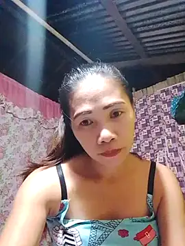 hotmom lyn online show from May 2026 05:43:01 PM