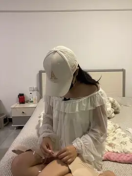 momo-wu online show from May 2026 05:21:02 PM
