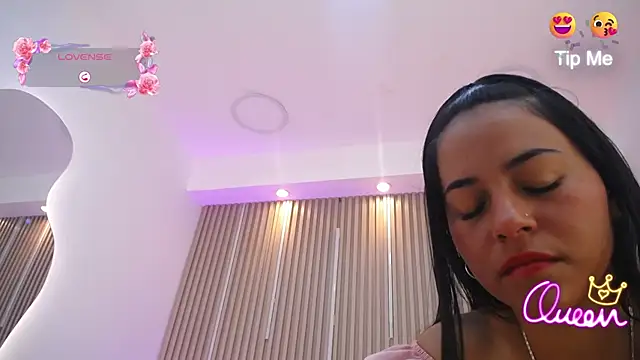 Malliah Dupont online show from May 2026 12:47:02 PM