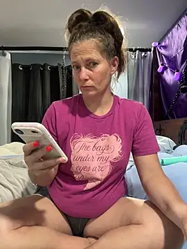 amberhotts2025 online show from June 2026 10:19:02 PM