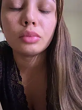 Snapshot of melamorim24 chatting on June 2026 02:02:02 AM melamorim24 online show from June 2026 02:02:02 AM