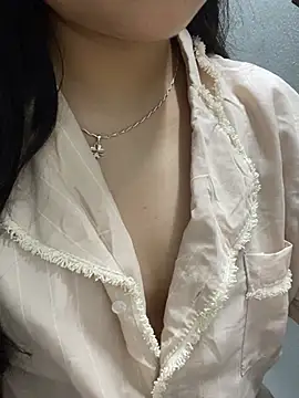 Ellie18 online show from May 2026 02:25:01 PM