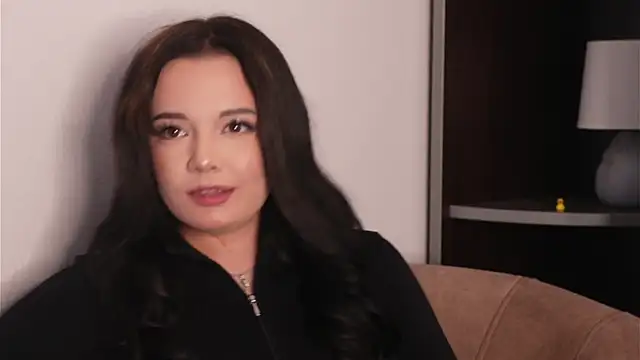 LoretaVanpatton online show from May 2026 12:03:02 PM