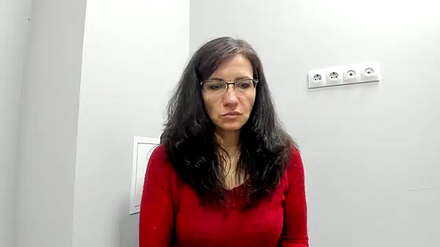 Snapshot of Miss_Heliena chatting on May 2026 07:39:02 AM Miss Heliena online show from May 2026 07:39:02 AM
