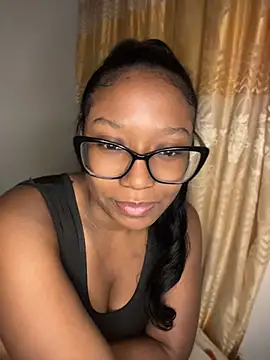 Snapshot of chell_iivy chatting on July 2026 05:10:01 AM chell iivy online show from July 2026 05:10:01 AM