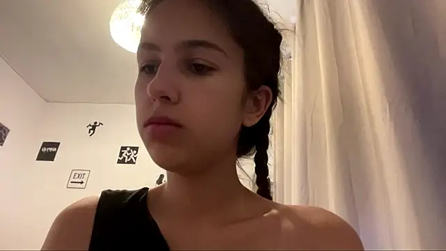 Snapshot of SindyKay chatting on June 2026 05:05:02 AM SindyKay online show from June 2026 05:05:02 AM