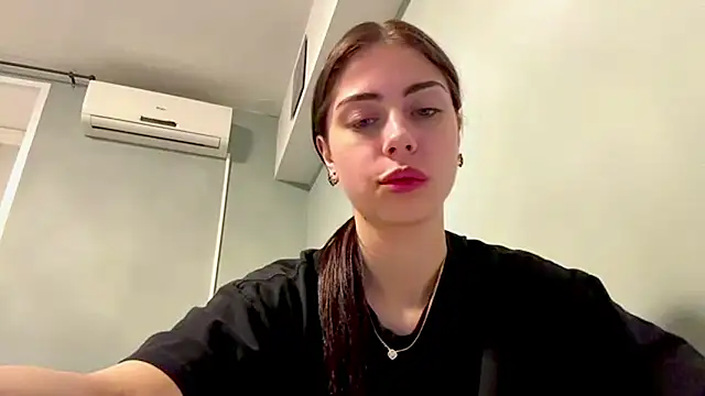 LianaMagic online show from June 2026 05:03:04 PM