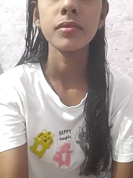 Snapshot of Saloni-Tyagi chatting on June 2026 05:17:02 PM Saloni-Tyagi online show from June 2026 05:17:02 PM
