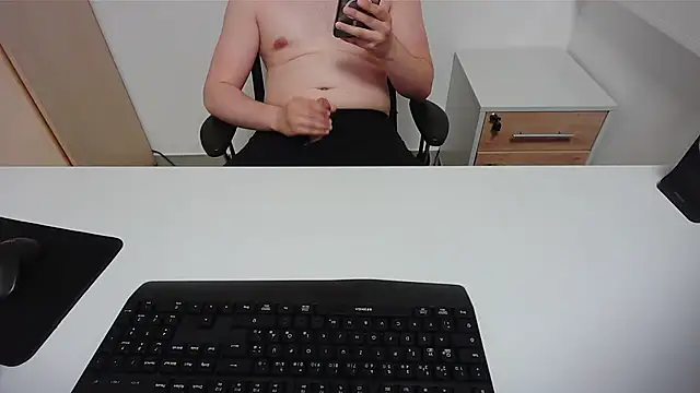 NightShadee2 online show from June 2026 07:49:02 PM