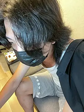 Snapshot of Natsu_x_ chatting on June 2026 08:47:02 AM Natsu x online show from June 2026 08:47:02 AM