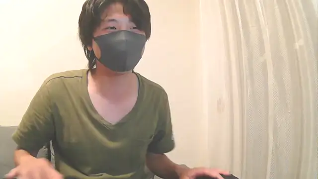 Snapshot of Natsu_x_ chatting on August 2026 03:44:01 PM Natsu x online show from August 2026 03:44:01 PM
