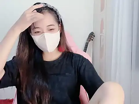 BUNNIIE MIE online show from June 2026 01:58:01 AM