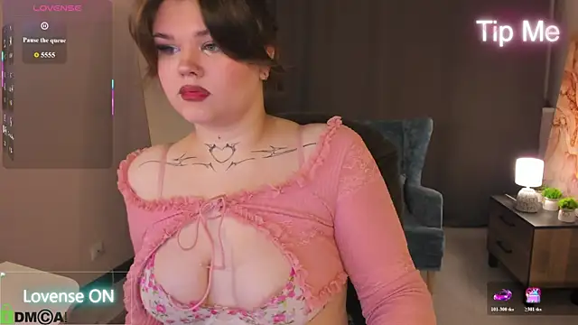 Snapshot of meow_weow chatting on July 2026 12:18:02 PM meow weow online show from July 2026 12:18:02 PM
