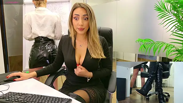 Snapshot of BabesGoWild chatting on February 2025 05:15:01 AM BabesGoWild online show from February 2025 05:15:01 AM