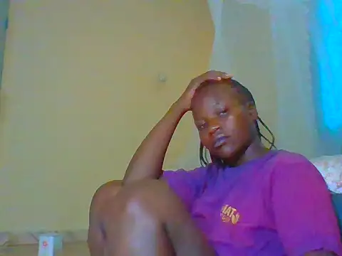 Snapshot of candycrusha chatting on June 2026 06:04:02 AM candycrusha online show from June 2026 06:04:02 AM