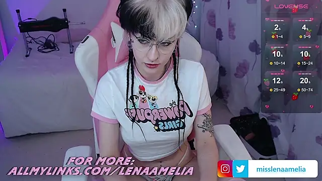 Snapshot of Lenas_Playroom chatting on February 2025 04:22:01 PM Lenas Playroom online show from February 2025 04:22:01 PM