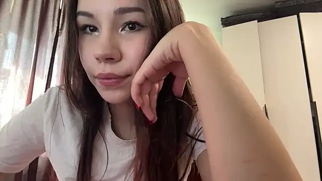 HotGirlMilla online show from June 2026 02:29:01 PM