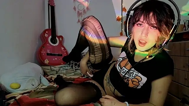 kittenpasive30 online show from July 2026 02:47:01 AM