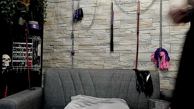 Snapshot of Miss_Kaz chatting on August 2026 01:31:02 AM Miss Kaz online show from August 2026 01:31:02 AM